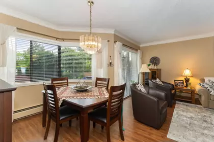 Kitchen Photo of 121 31955 Old Yale Road, Abbotsford, BC