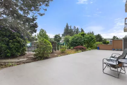 Mudroom Photo of 121 31955 Old Yale Road, Abbotsford, BC