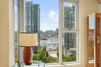 Breakfast Nook Photo of 1207 1009 Expo Boulevard, Vancouver, BC