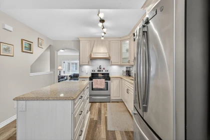 Kitchen Photo of 15 8917 Edward Street, Chilliwack, BC