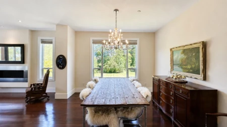 Kitchen Island Photo of 300 Laurier Avenue, Port Coquitlam, BC