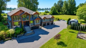 300 Laurier Avenue, Port Coquitlam, BC