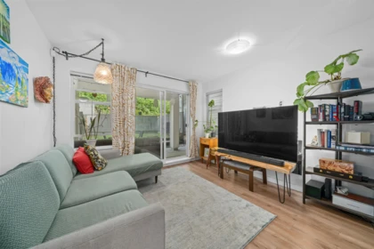 203 4833 Brentwood Drive, Burnaby, BC, Burnaby — Apartment/Condo for sale