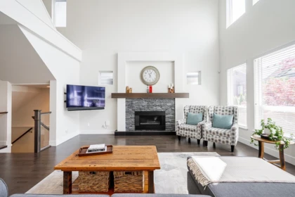 Breakfast Nook Photo of 16716 18 Avenue, Surrey, BC