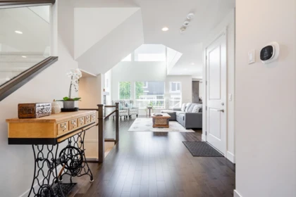 Kitchen Island Photo of 16716 18 Avenue, Surrey, BC
