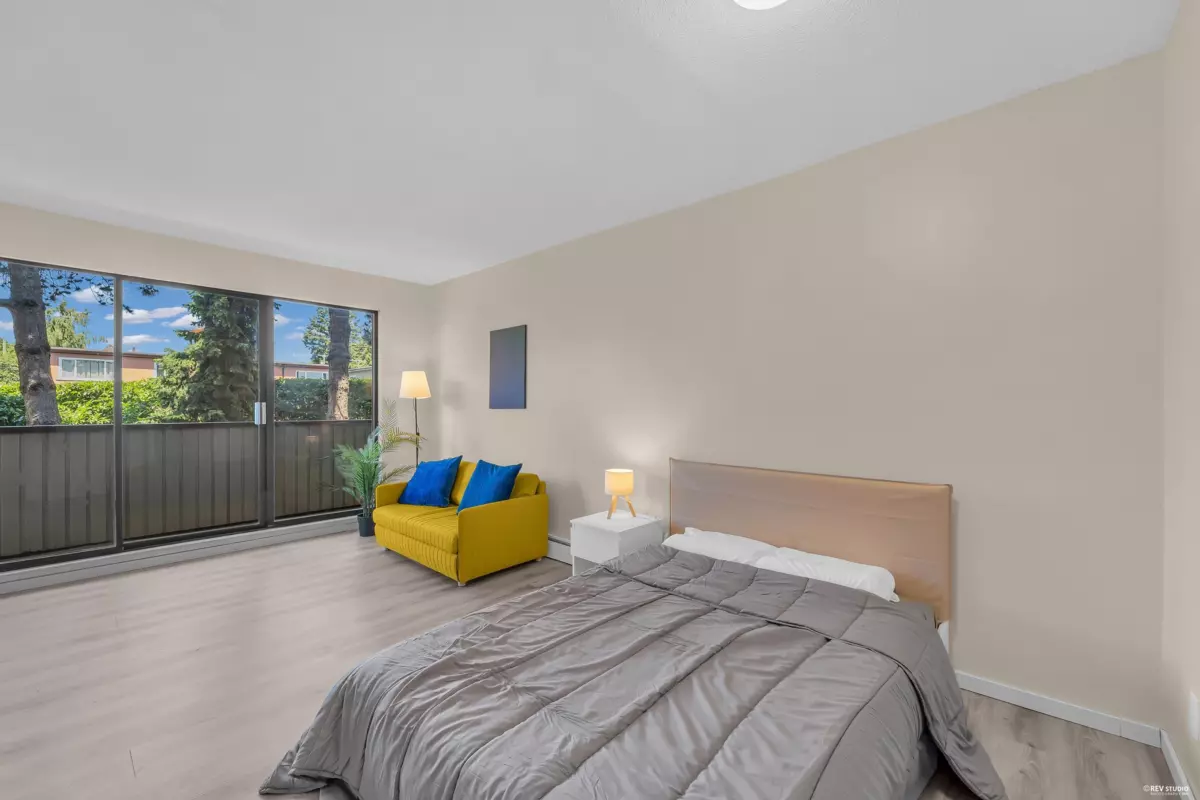 Family Room Photo of 303 1296 W 70th Avenue, Vancouver, BC
