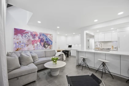 Primary Bedroom Photo of 3321 Mountain Highway, North Vancouver, BC