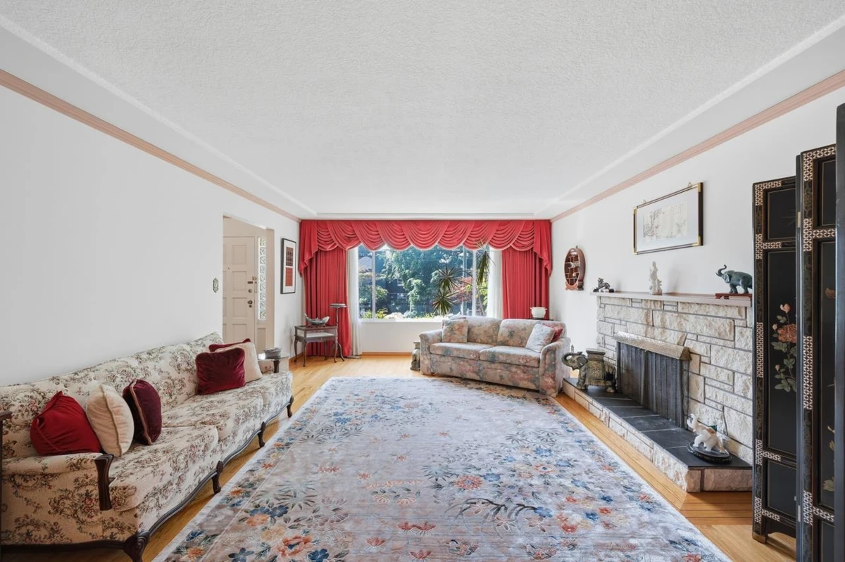 Family Room Photo of 2727 W 36th Avenue, Vancouver, BC