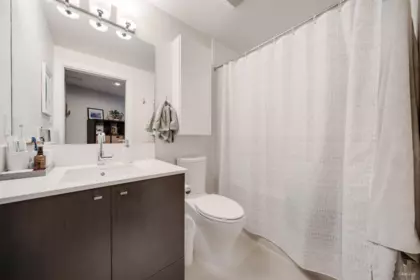 Powder Room Photo of 1505 1618 Quebec Street, Vancouver, BC