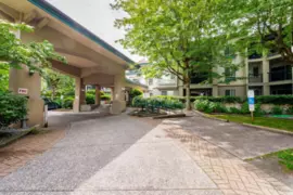 331 19528 Fraser Highway, Surrey, BC