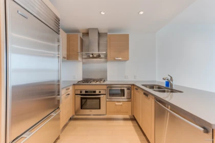 823 8080 Cambie Road, Richmond, BC, Richmond — Apartment/Condo for sale