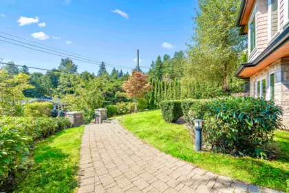 Outdoor Kitchen Photo of 775 Westcot Place, West Vancouver, BC
