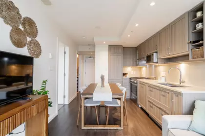 Kitchen Island Photo of 1806 5515 Boundary Road, Vancouver, BC