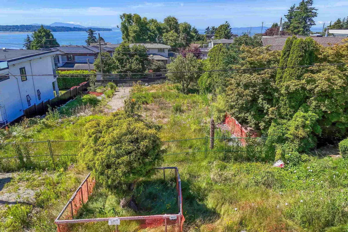 Exterior Rear Photo of 15554 Cliff Avenue, White Rock, BC