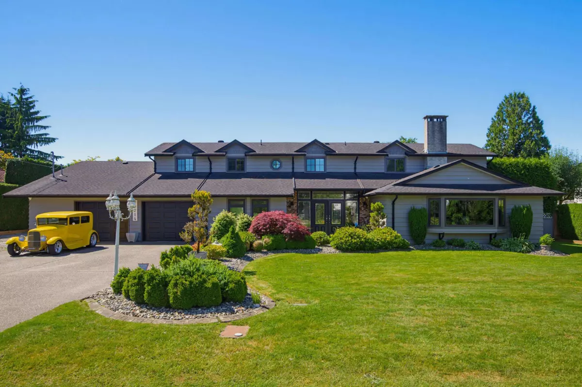 Family Room Photo of 20214 Patterson Avenue, Maple Ridge, BC