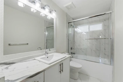 Hallway Photo of 26842 32a Avenue, Langley, BC