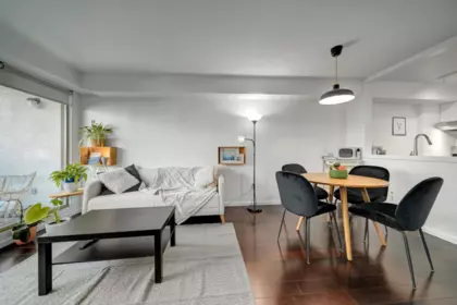 210 1099 E Broadway, Vancouver, BC, Vancouver — Apartment/Condo for sale