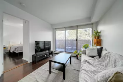 210 1099 E Broadway, Vancouver, BC, Vancouver — Apartment/Condo for sale