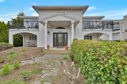 15423 Buena Vista Avenue, White Rock, BC, White Rock — Single Family Residence for sale