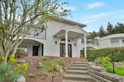 15423 Buena Vista Avenue, White Rock, BC, White Rock — Single Family Residence for sale