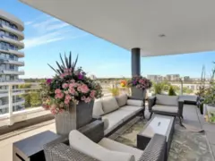 1102 5766 Gilbert Road, Richmond, BC