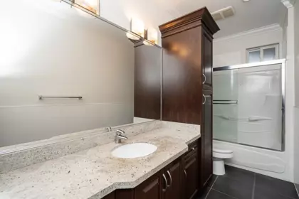 Hallway Photo of 3701 Lincoln Avenue, Coquitlam, BC