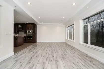 Walk-In Closet Photo of 3701 Lincoln Avenue, Coquitlam, BC