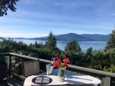 20 Oceanview Road, Lions Bay, BC, Lions Bay — Single Family Residence for sale
