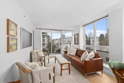 708 188 E Esplanade, North Vancouver, BC, North Vancouver — Apartment/Condo for sale