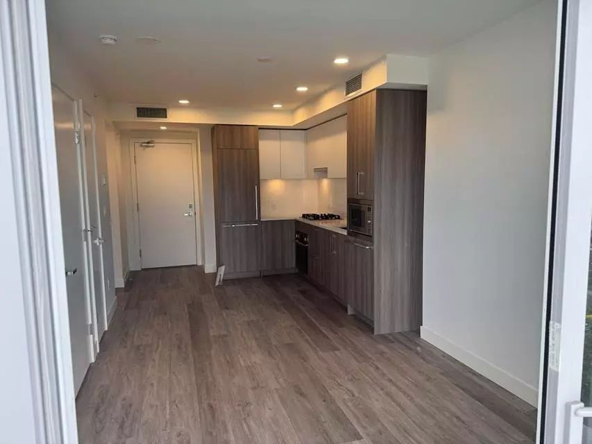 Family Room Photo of 1108 9675 King George Boulevard, Surrey, BC