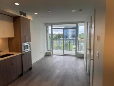 Kitchen Photo of 1108 9675 King George Boulevard, Surrey, BC