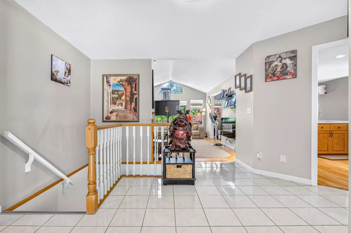 Family Room Photo of 12753 261 Street, Maple Ridge, BC