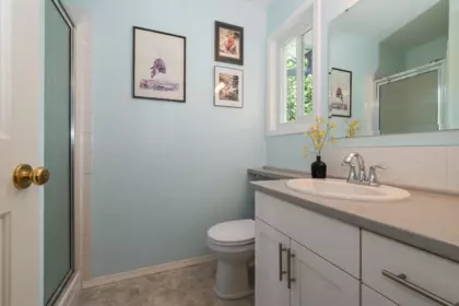Laundry Room Photo of 45017 Stratford Place, Chilliwack, BC