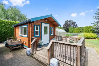 Outdoor Patio Photo of 45017 Stratford Place, Chilliwack, BC