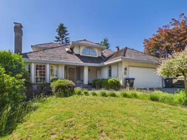 Community Amenities Photo (Clubhouse) of 35 Wildwood Drive, Port Moody, BC