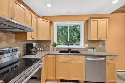 Breakfast Nook Photo of 12271 Powell Street, Mission, BC