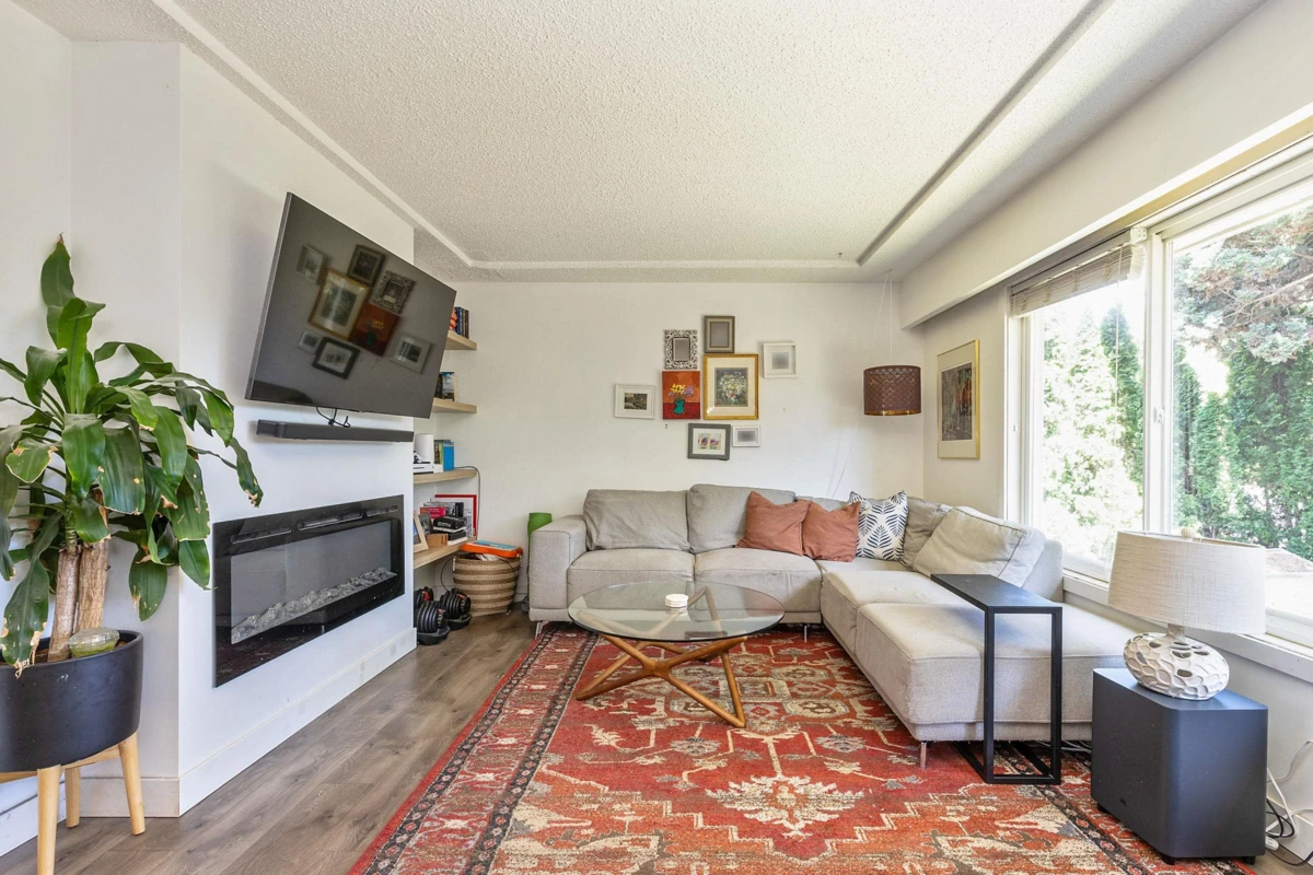 Dining Area Photo of 1510 Kent Avenue, Port Coquitlam, BC