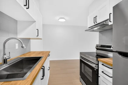 Laundry Room Photo of 305 466 E Eighth Avenue, New Westminster, BC