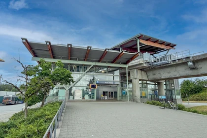 Street View Photo of 305 466 E Eighth Avenue, New Westminster, BC