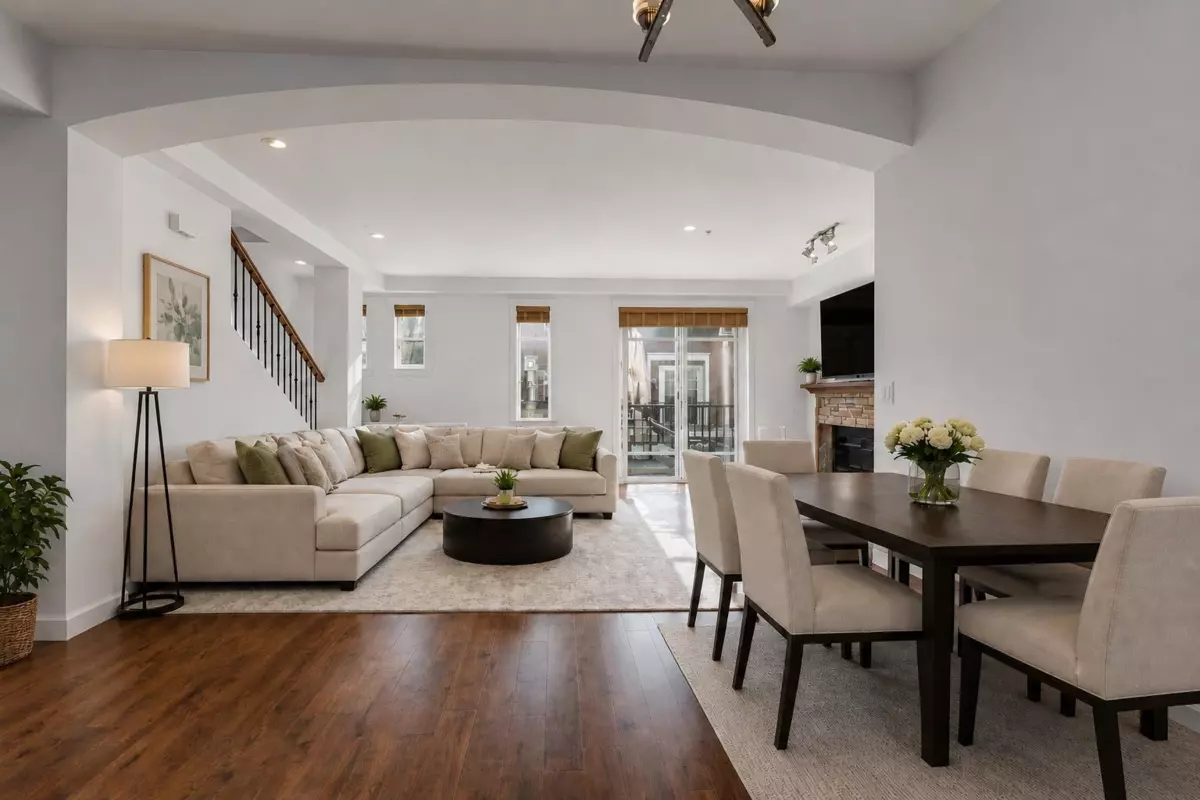 Living Room Photo of 18 20738 84 Avenue, Langley, BC