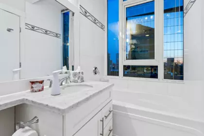Loft / Bonus Room Photo of 3303 1189 Melville Street, Vancouver, BC