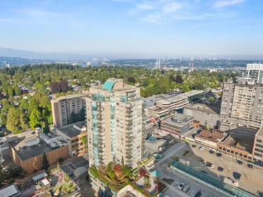Swimming Pool Photo of 1704 612 Sixth Street, New Westminster, BC