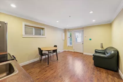 Entry Foyer Photo of 1185 E 62nd Avenue, Vancouver, BC