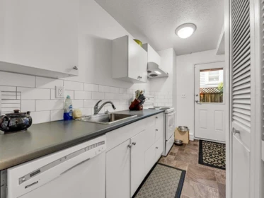 Hallway Photo of 151 N Holdom Avenue, Burnaby, BC