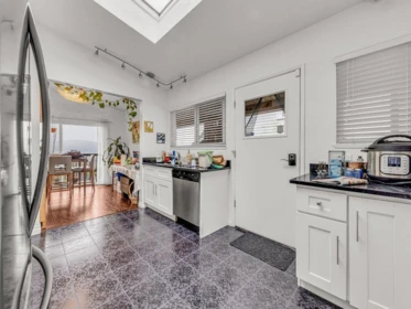 Primary Bedroom Photo of 151 N Holdom Avenue, Burnaby, BC
