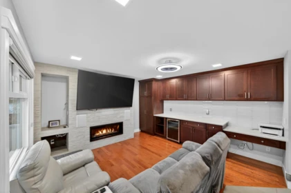 Kitchen Island Photo of 5591 Oliver Drive, Richmond, BC