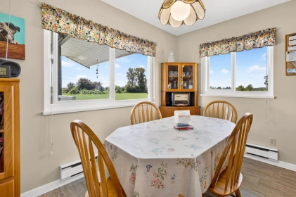 14221 Mckechnie Road, Pitt Meadows, BC, Pitt Meadows — Single Family Residence for sale