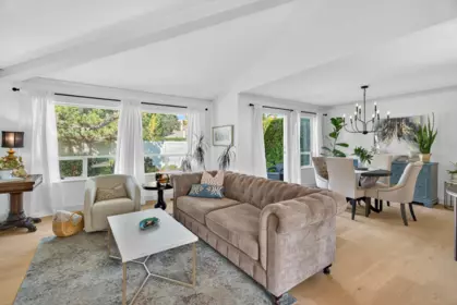 Breakfast Nook Photo of 116 15121 19 Avenue, Surrey, BC