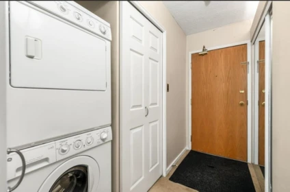 Walk-In Closet Photo of 201 14881 103a Avenue, Surrey, BC