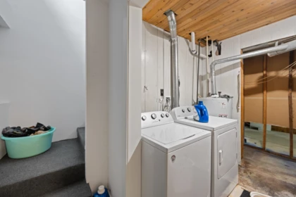 Mudroom Photo of 2519 Magnolia Crescent, Abbotsford, BC